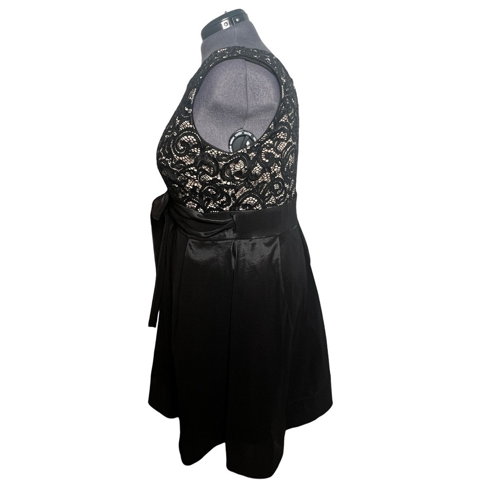 R & M Richards Little Black Dress with Lace Accent (SIze 20W) - Picture 2 of 7